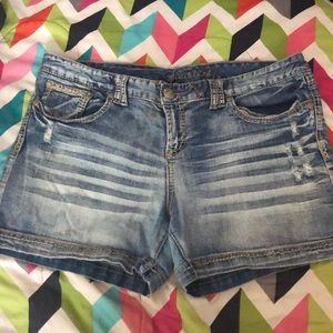 Maurice’s Jean shorts